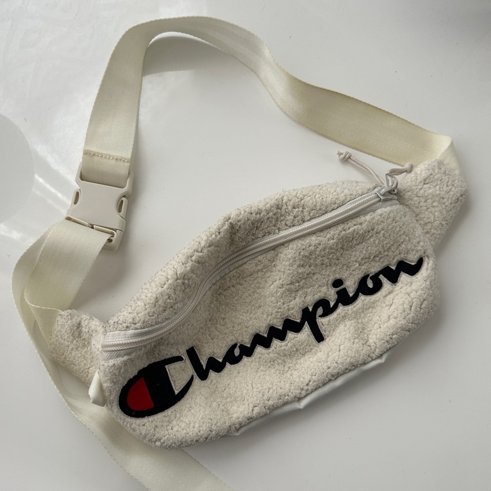 Champion Fanny Pack